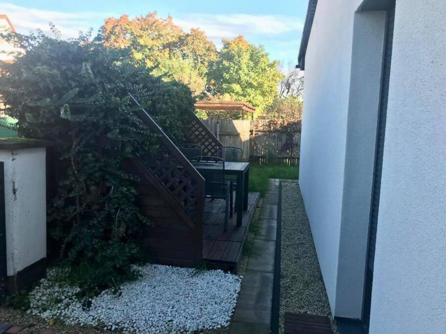Bezauberndes Gaestehaus Mit Terrasse Νυρεμβέργη Εξωτερικό φωτογραφία